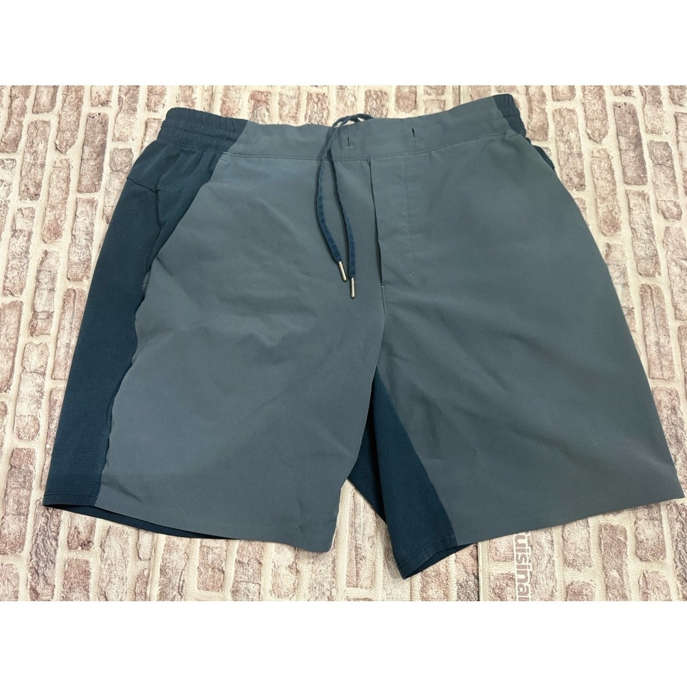 Lululemon Mens License to Train Shorts Blue Gray Size XL Mesh 8" Flaw